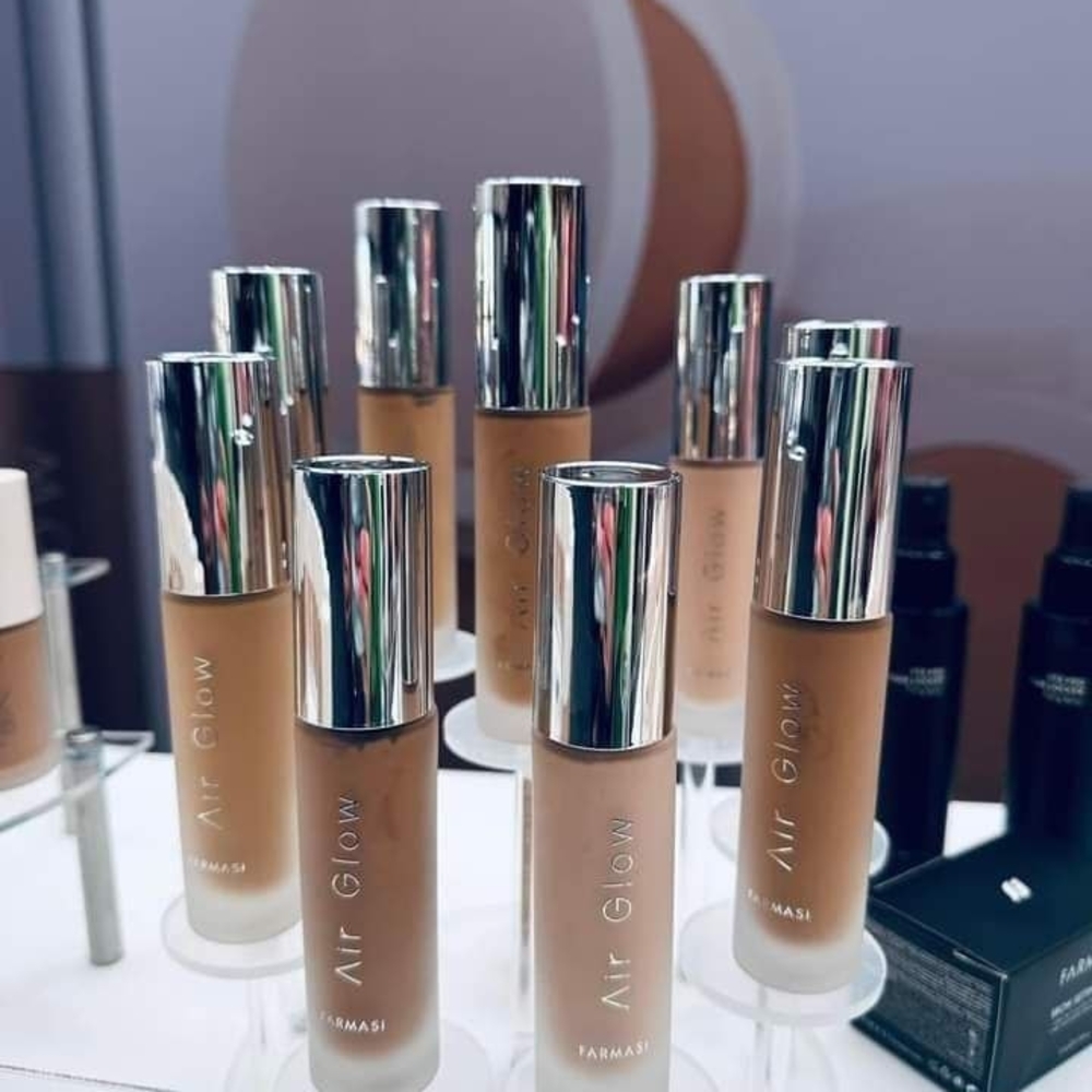Farmasi Air Glow Foundation - Diverse Shades
